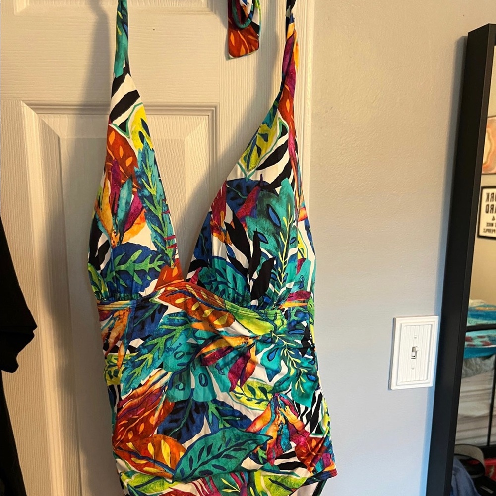 Ralph Lauren one piece side 16